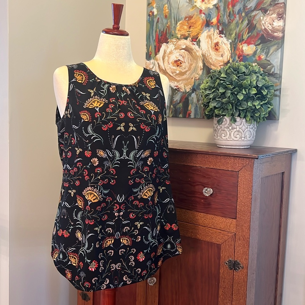 CAbi 3621 Legend Sleeveless blouse